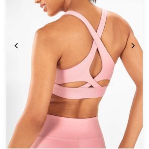 Fabletics Ella high support sports bra NWT